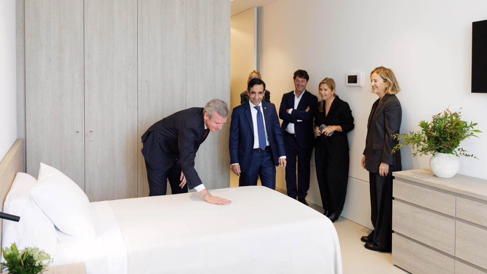 La Fundación Amancio Ortega entrega la residencia de O Bertón en Ferrol, luego de una inversión de 31 millones.