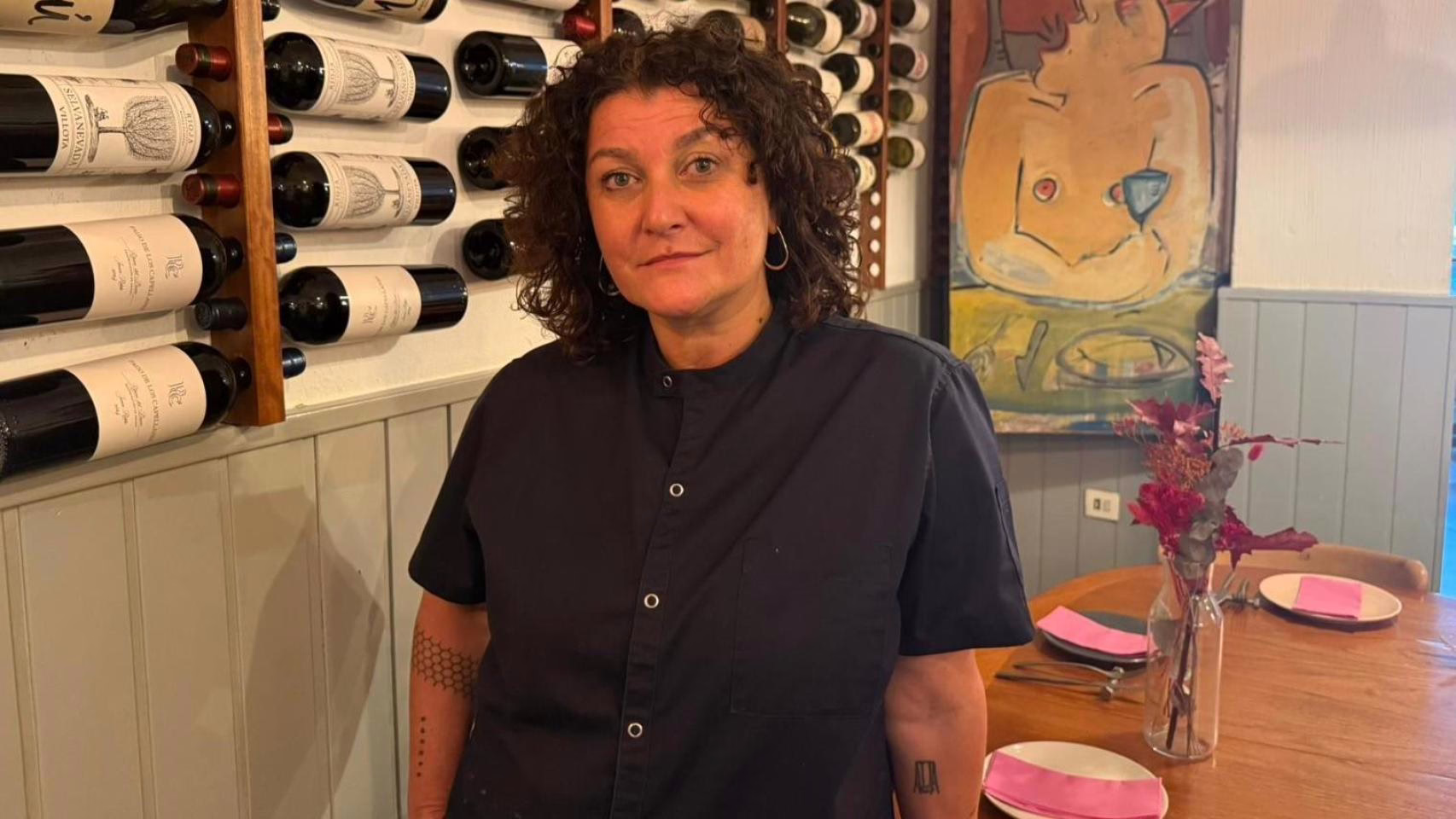 El bar local de A Coruña donde la gastronomía y la decoración son el corazón del establecimiento.