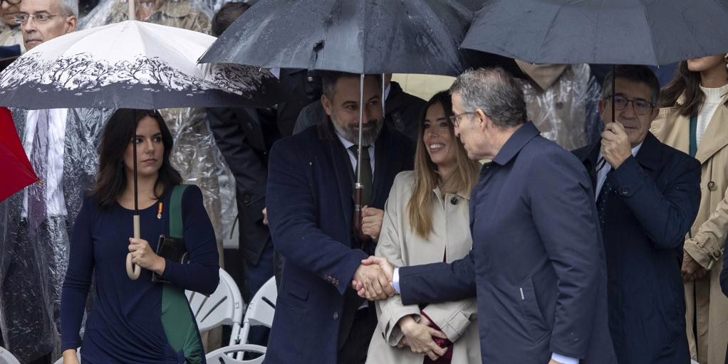 Abascal asistirá al desfile militar del 12 de octubre "desde la calle" y no se presentará en el Palacio Real para "no legitimar al Gobierno corrupto".