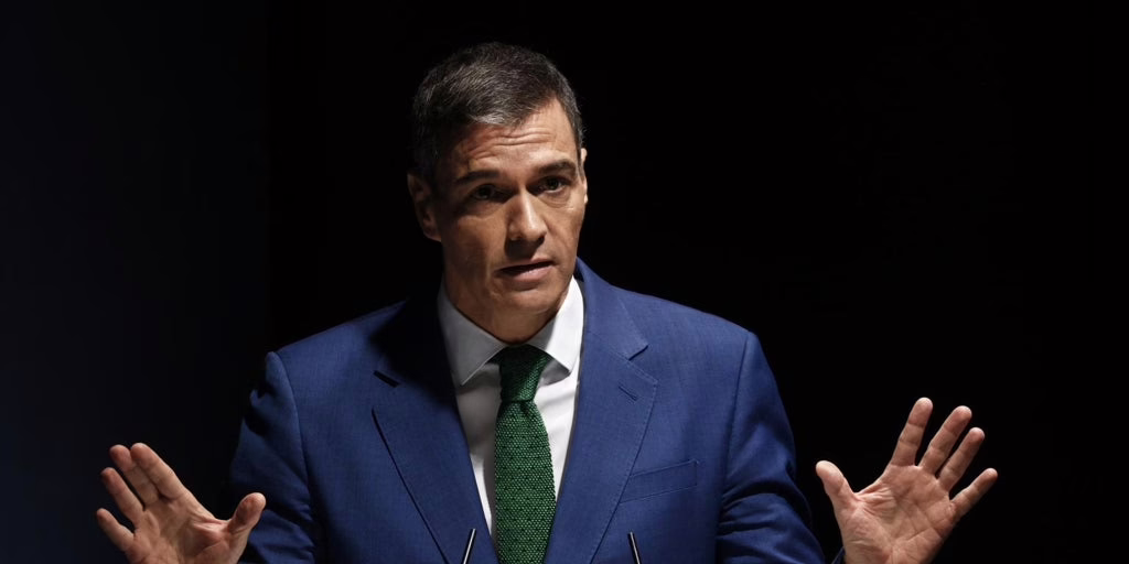 Dos fiscales del Tribunal Supremo apoyan a un senador del PP frente a la censura de Sánchez.