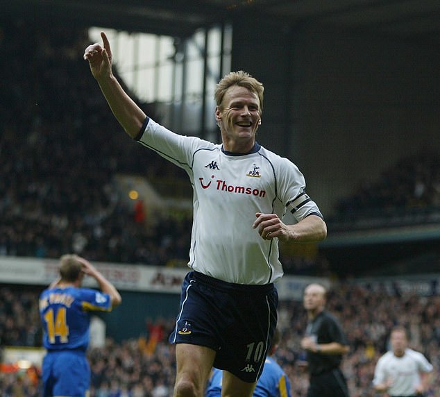 El ex capitán del Tottenham Hotspur, Teddy Sheringham, también ha sido nombrado como inspiración para el jugador de 32 años.