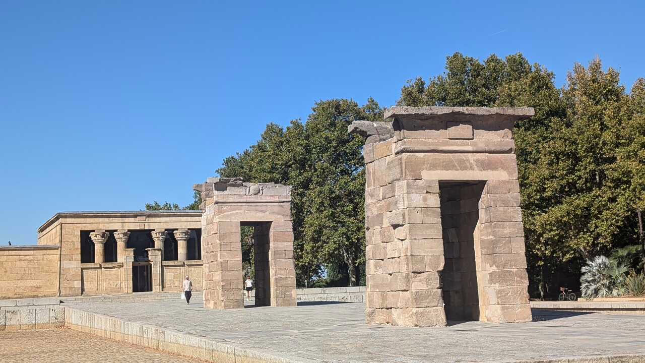 Relato desconocido sobre el templo de Egipto.