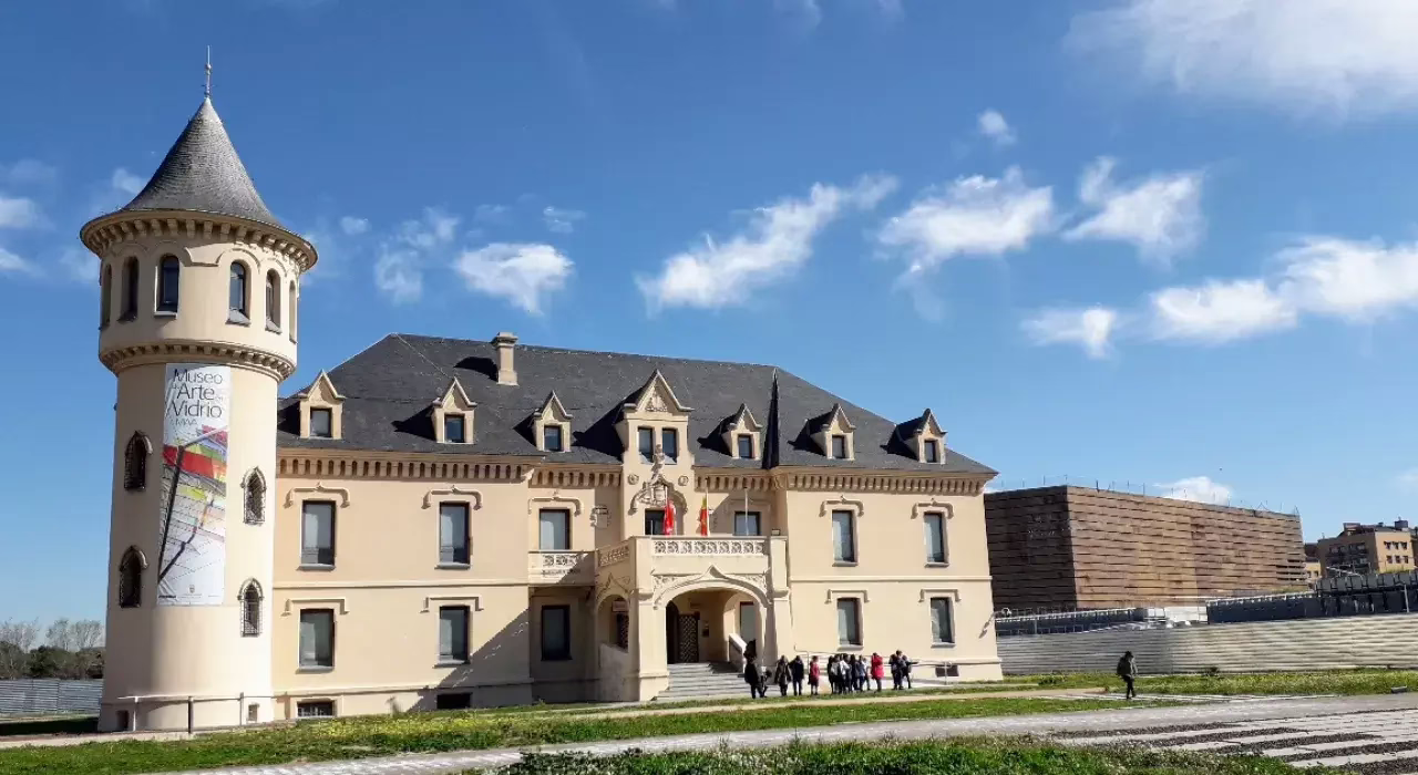 Exhibición "Esencia de cristal" en el MAVA de Alcorcón.