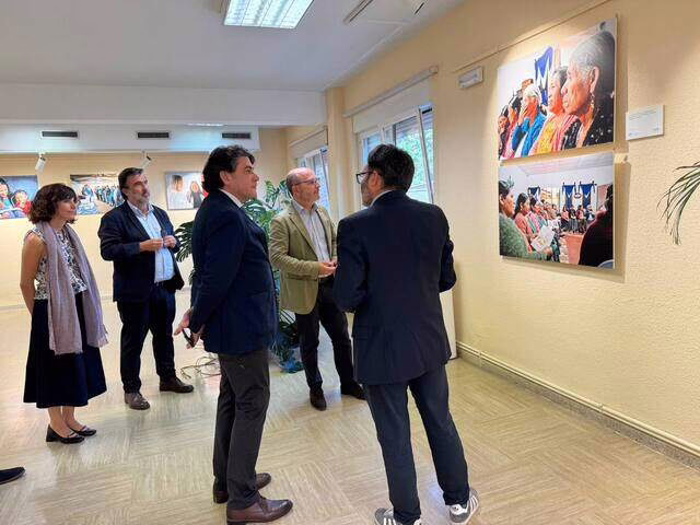 Madrid intensifica su asociación con Unicef a través de la exhibición ‘Esperanza para cada infancia’ en Hortaleza.