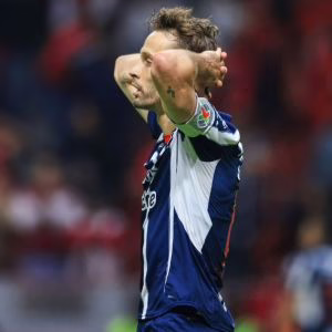 Sergio Canales comparte su experiencia difícil en el Real Madrid a los 18 años.