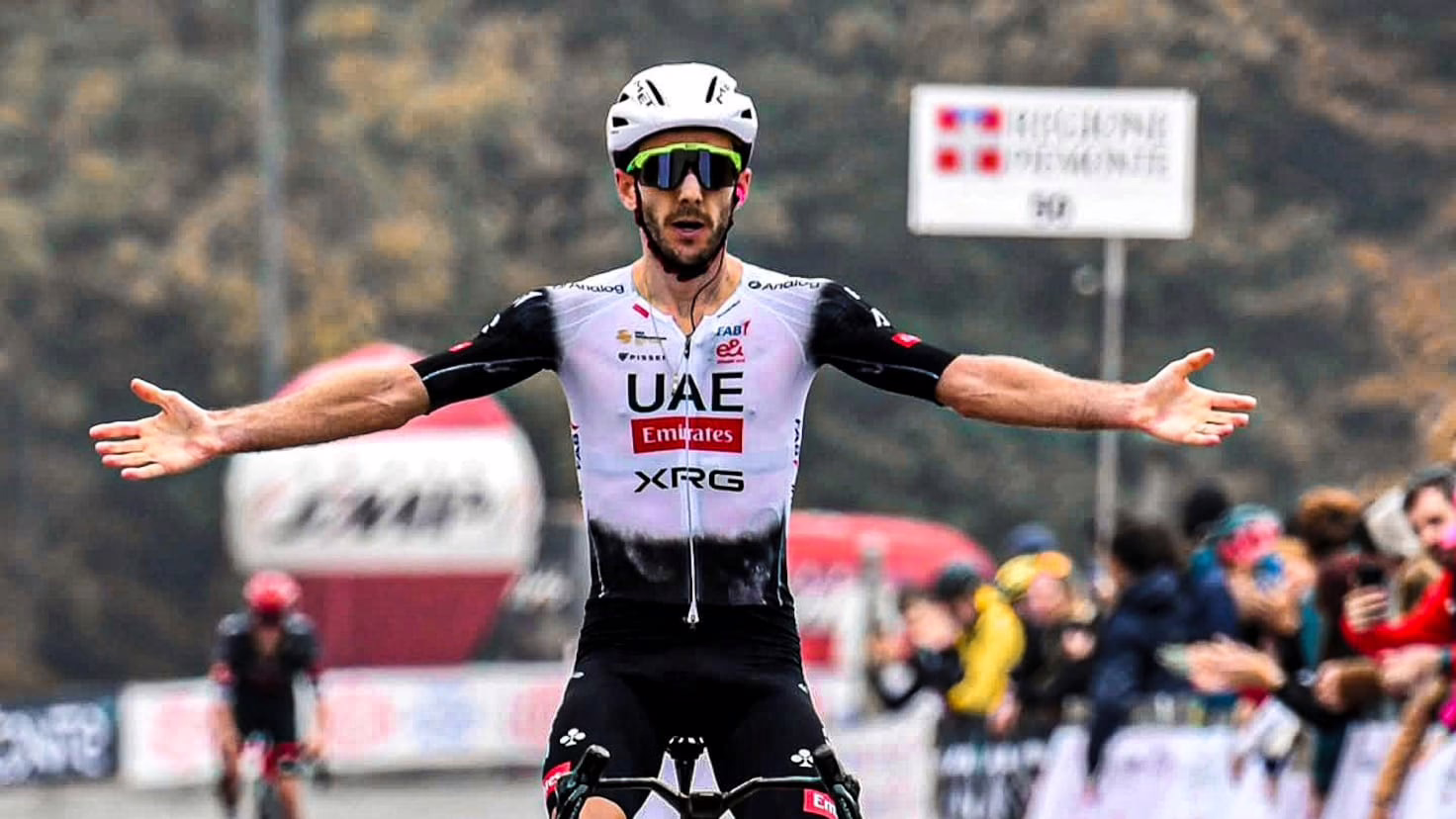 Yates consigue la victoria número 94 de la temporada para el UAE en Italia.