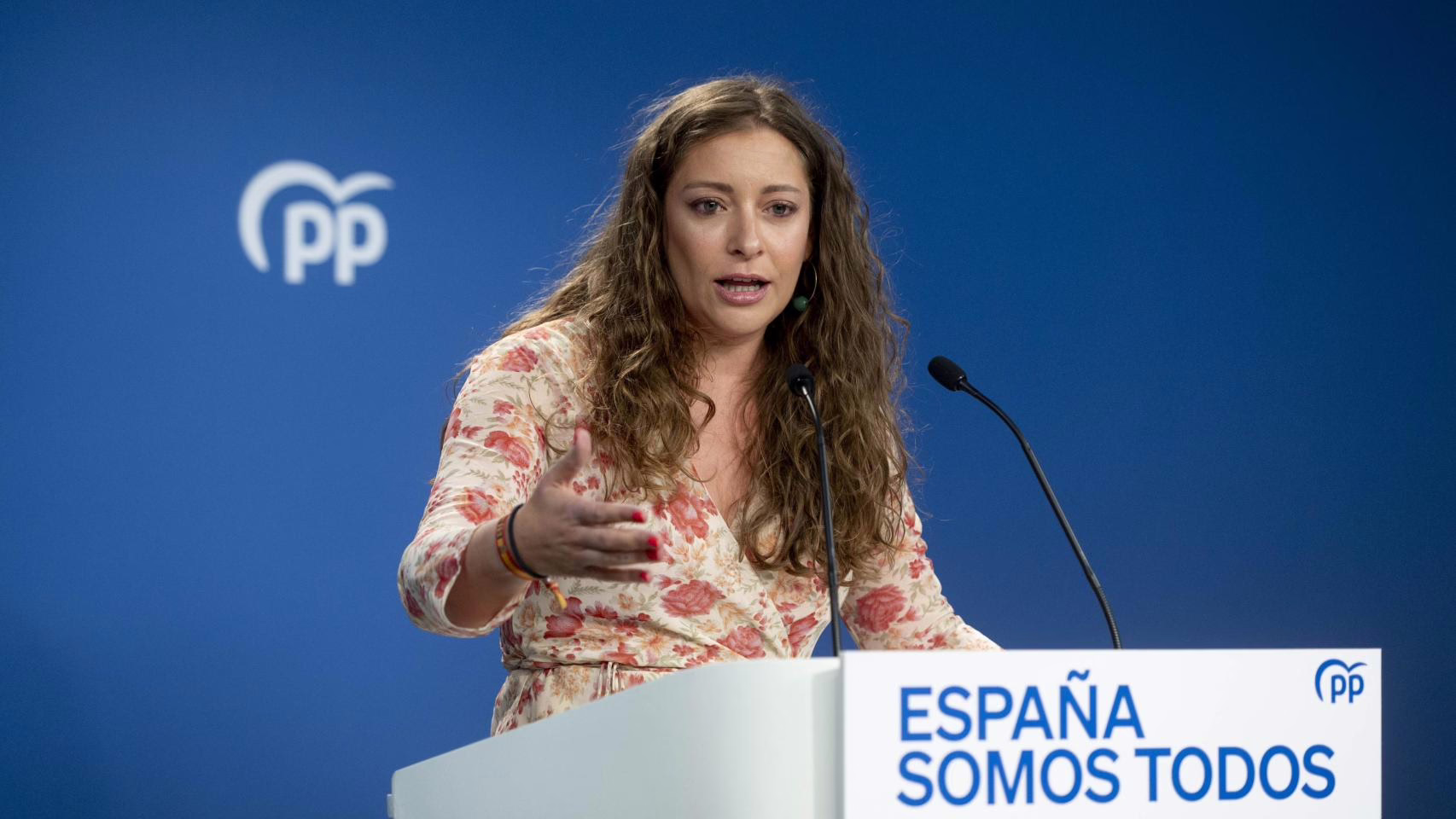 El PP denuncia a Cendón por "desinformar" a León al asegurar que la Ley de Movilidad asegura todas las paradas de autobús.