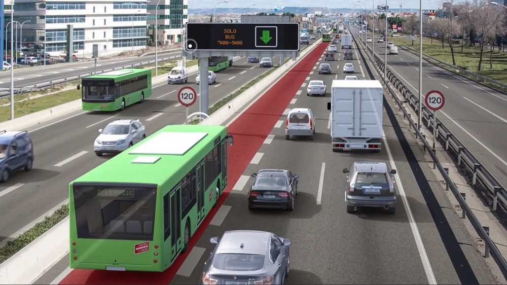 El nuevo carril Bus-VAO de la A-2 preparado para operar en 2026.