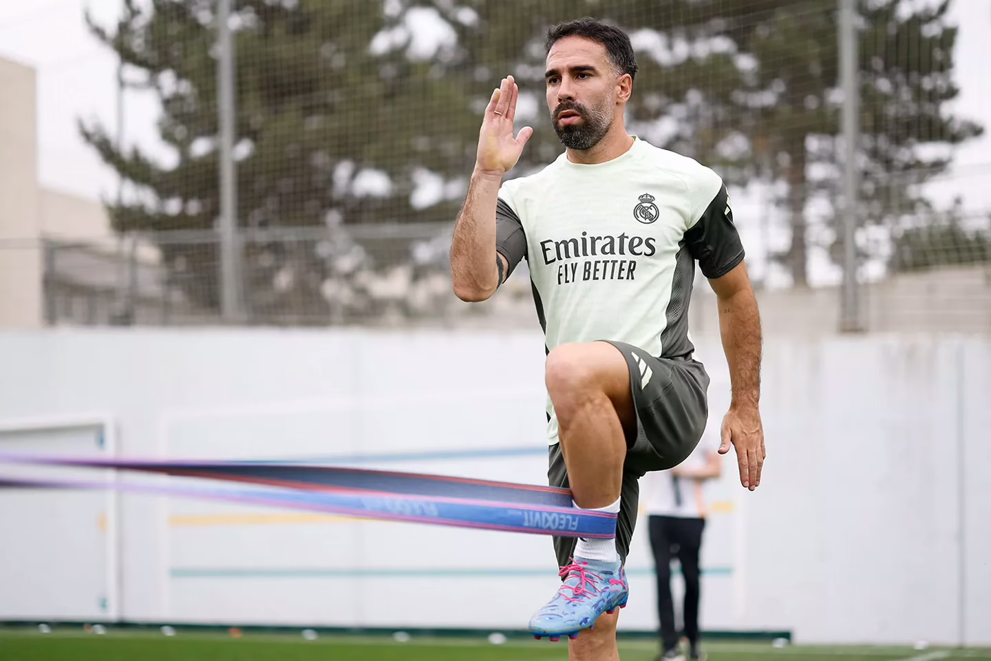 Dani Carvajal se prepara para el Clásico frente al Barcelona.