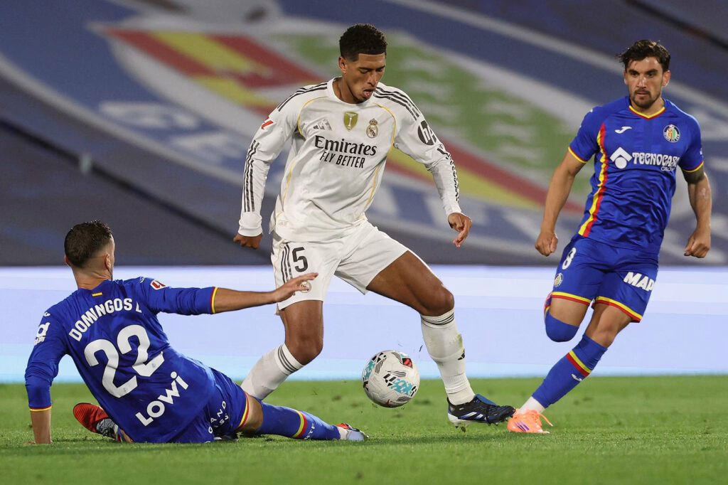 El Real Madrid retoma la cima; tuvo que esforzarse para ganar 1-0 al Getafe.