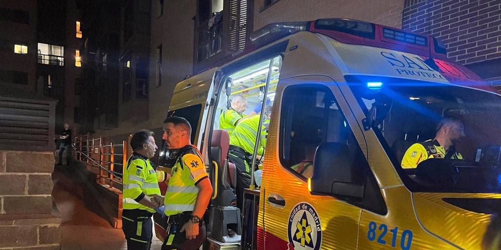 Un hombre de 39 años se encuentra en estado crítico tras recibir un disparo en una urbanización de San Blas.