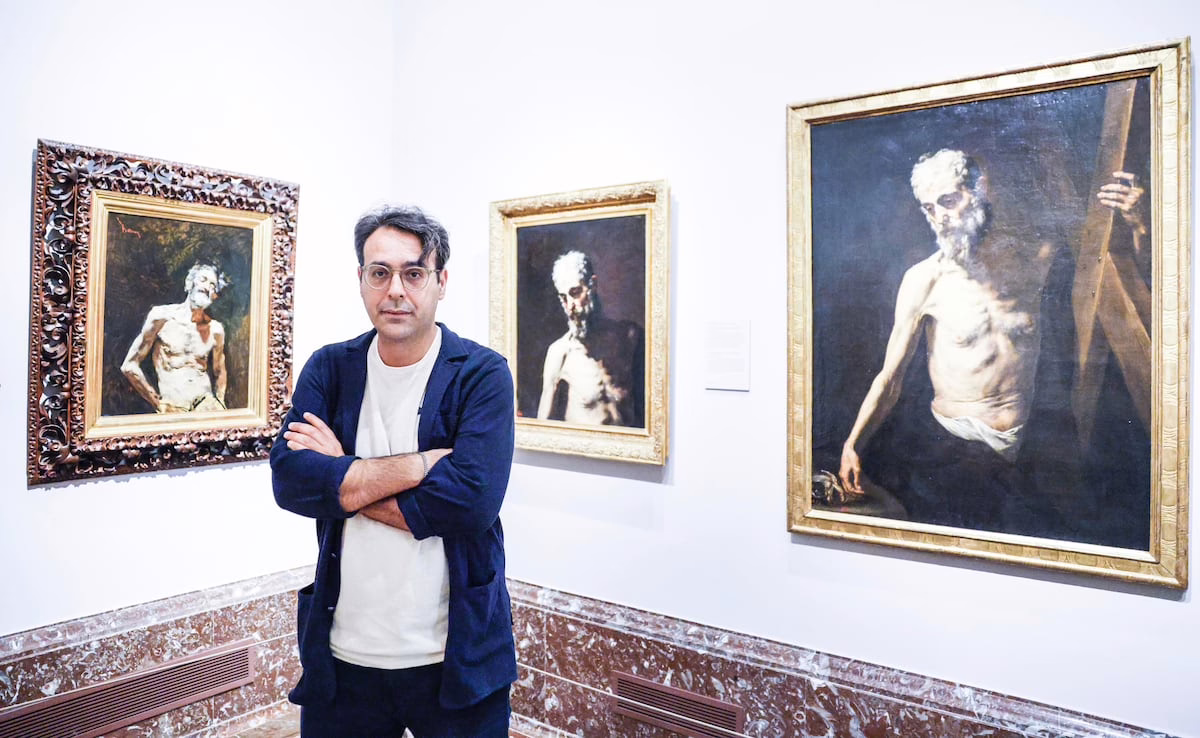 Mohamed el Morabet, guardia de museo y novelista en su hogar: “Mis colegas recién descubrieron que soy escritor” | Cultura