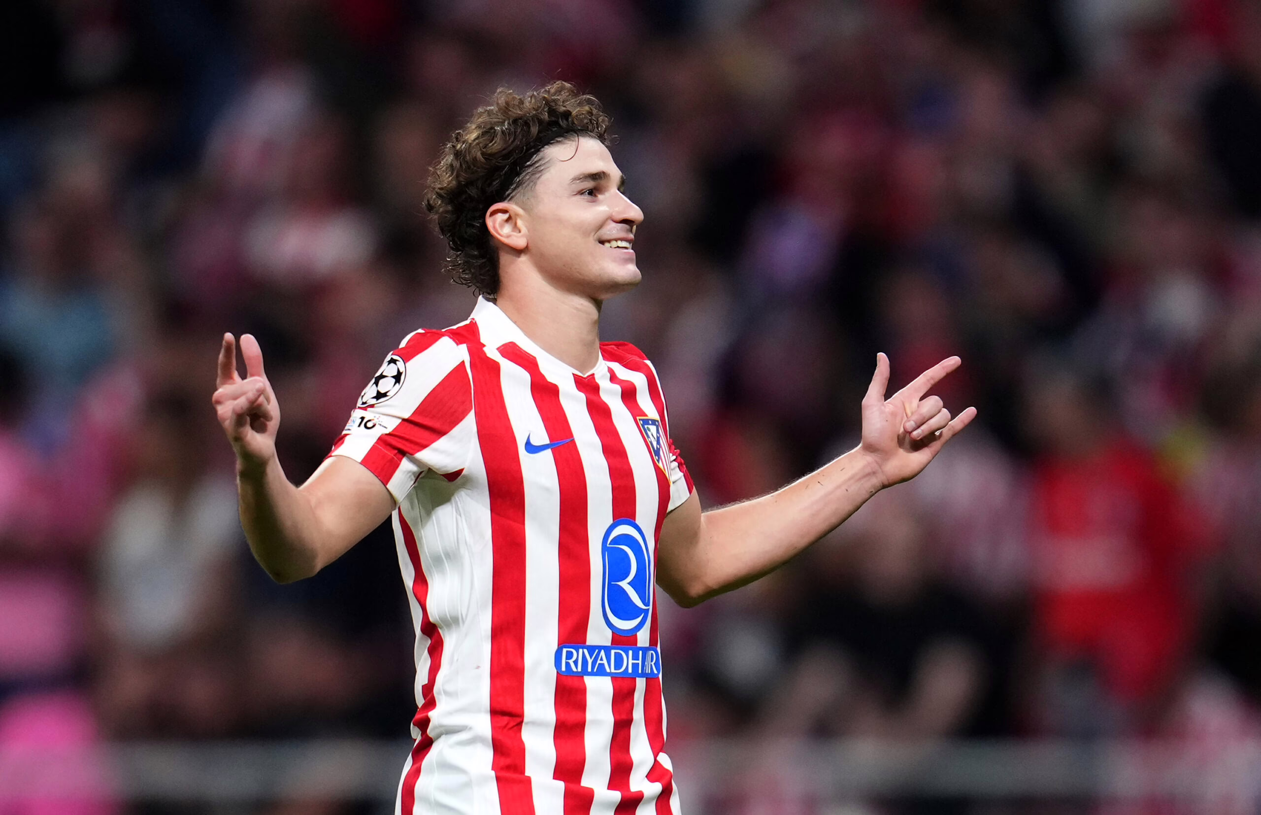 Barcelona considera fichar a un delantero del Atlético de Madrid.