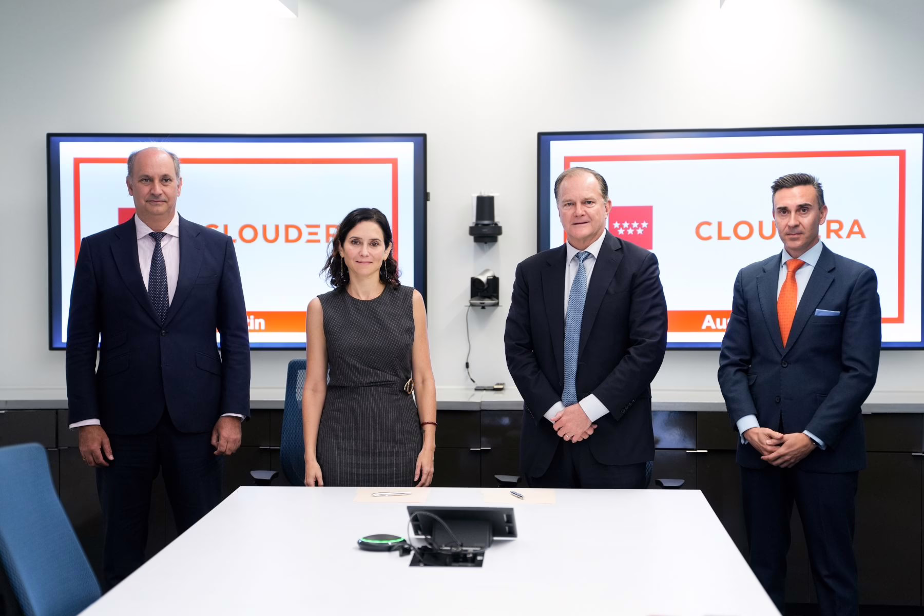 Ayuso establece una colaboración con Cloudera para desarrollar un laboratorio de datos en la Comunidad de Madrid.