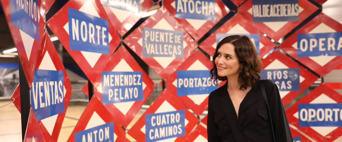 Los ‘empujadores’ del Metro no reflejan el "desorden" en el transporte público de Ayuso y Almeida: "Es una experiencia diaria agotadora"