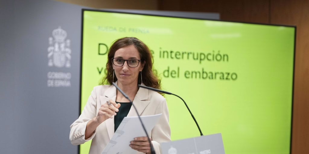 Sanidad reprende a las comunidades mientras envía sus interrupciones voluntarias del embarazo a la sanidad privada.