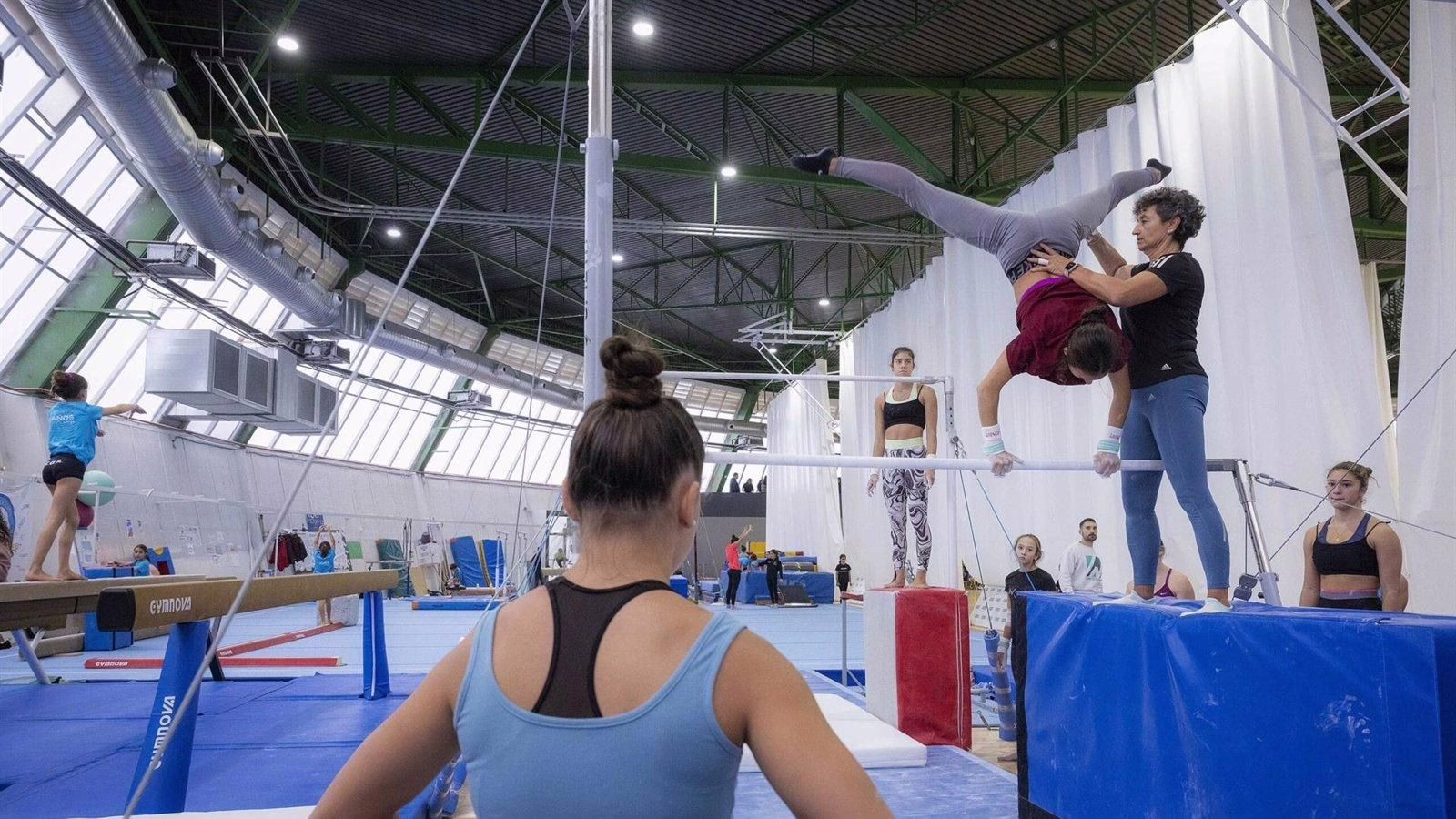 Madrid inicia un programa de formación digital para organizaciones deportivas con financiamiento de la Unión Europea.