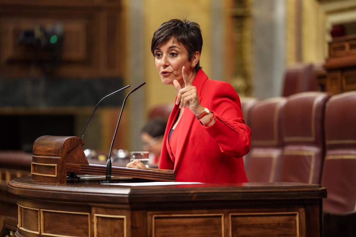Si tuviera una mayoría, propondría aplicar el artículo 155 para intervenir en las competencias de vivienda en Madrid.