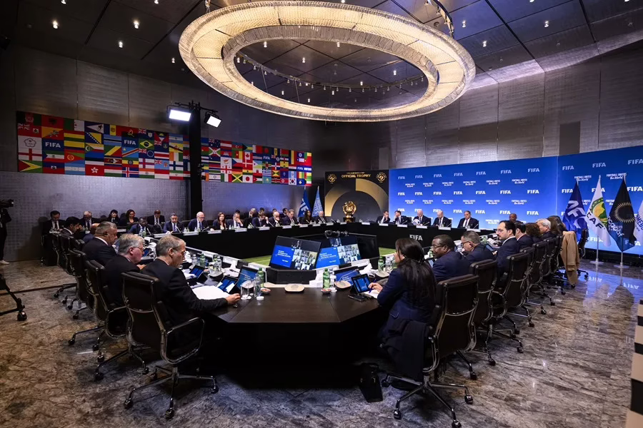 Infantino sugiere la posibilidad de modificar las fechas de los Mundiales de fútbol.