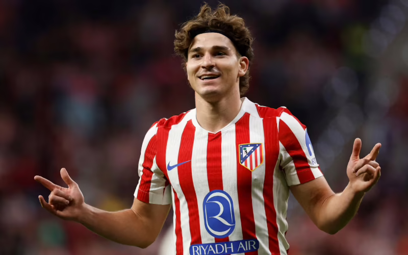 Julián Álvarez nombrado el jugador destacado de septiembre en el Atlético de Madrid.