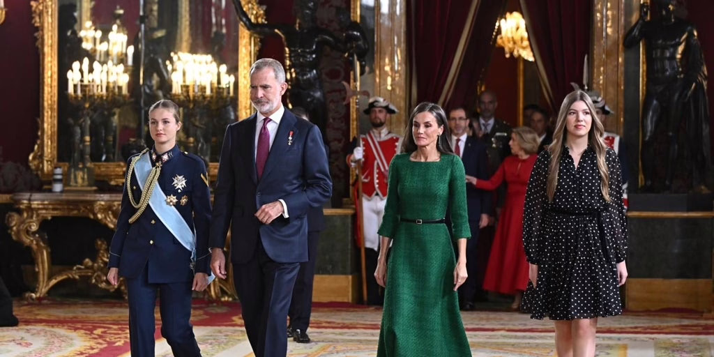 La llegada de los Reyes durante la celebración del 12 de octubre, en fotografías.