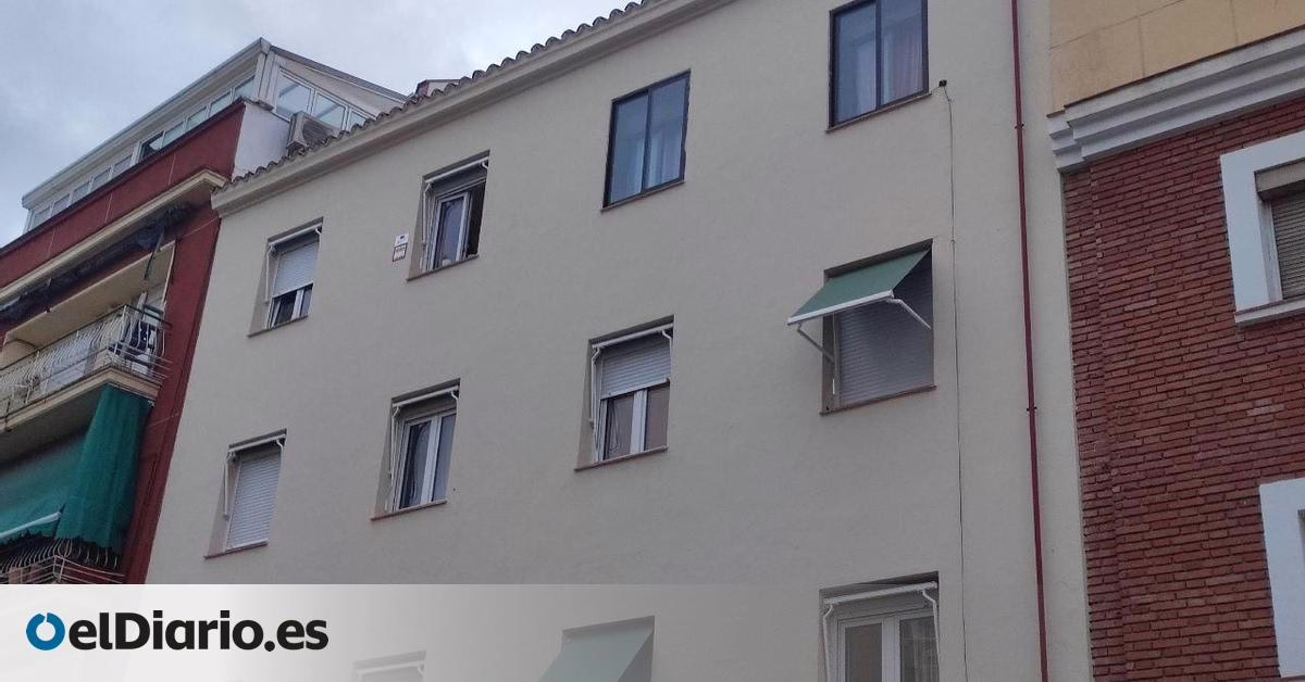 Recorrido por la especulación inmobiliaria en Madrid a través de sus fachadas: "Las personas que perseveran se reconocen por las ventanas"