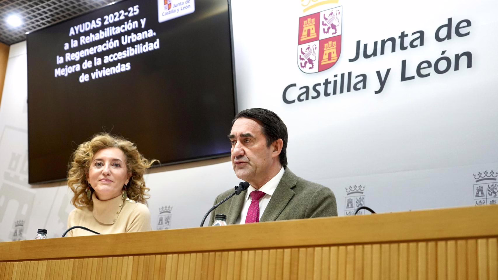 La Junta asigna dos millones de euros para mejorar la accesibilidad en 352 viviendas de Castilla y León: instalación de ascensores y rampas.