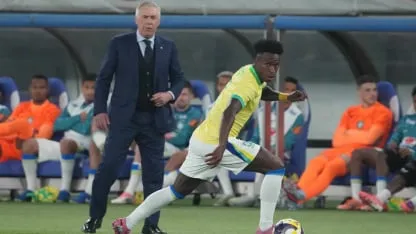Ancelotti reveló su retó a Vinícius por el cruce con Xabi Alonso Ancelotti reveló su retó a Vinícius por el cruce con Xabi Alonso