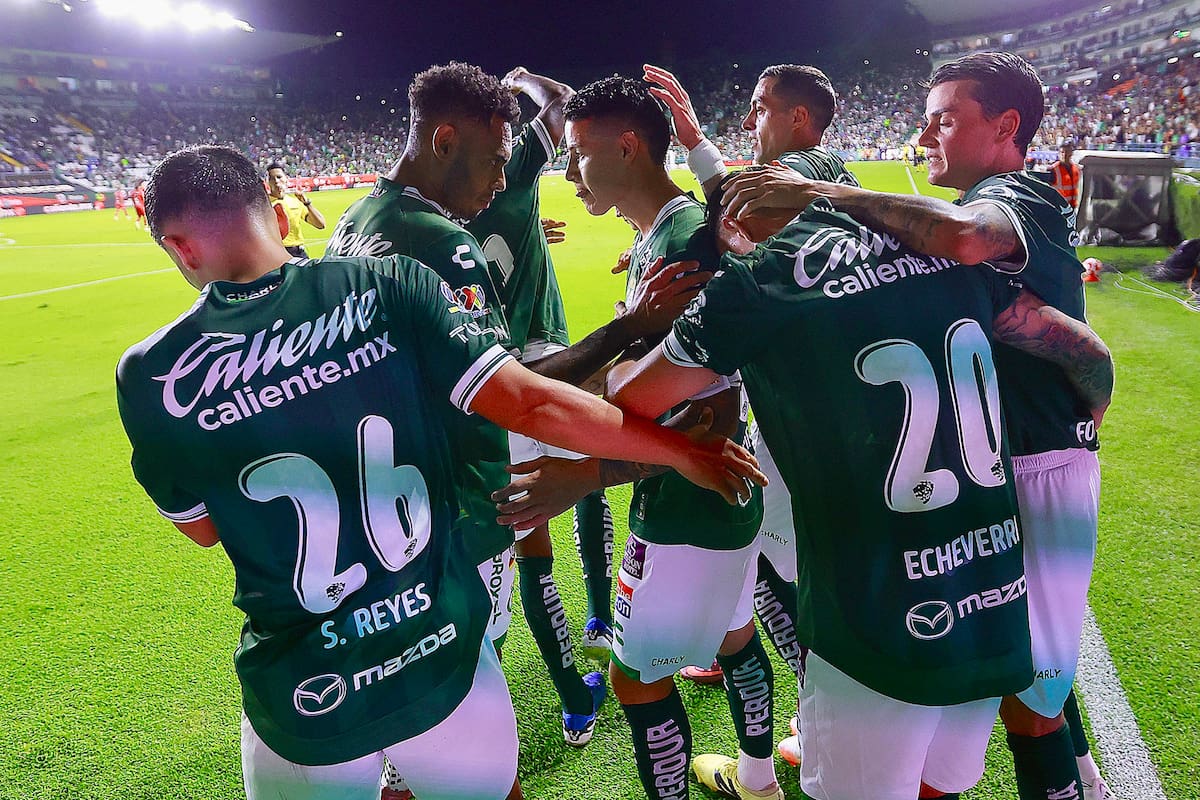 Así fue el paso de James Rodríguez por el Club León. EFE/ Luis Ramírez
