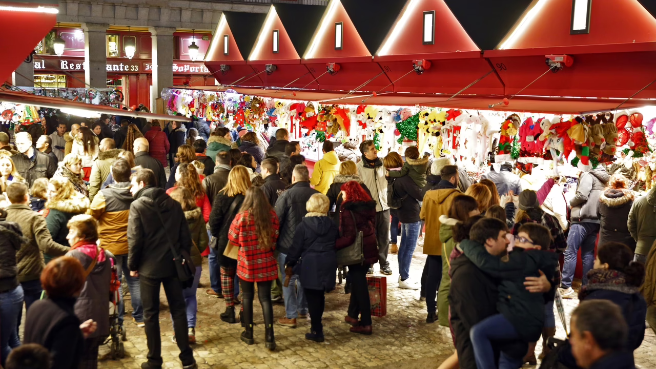 Guía de mercadillos navideños en Madrid que inician en noviembre: fechas, horarios y localización.