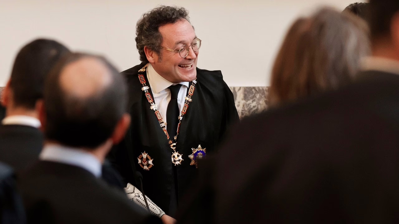 Fiscales responden a la dimisión de García Ortiz: "Es un acto tardío"