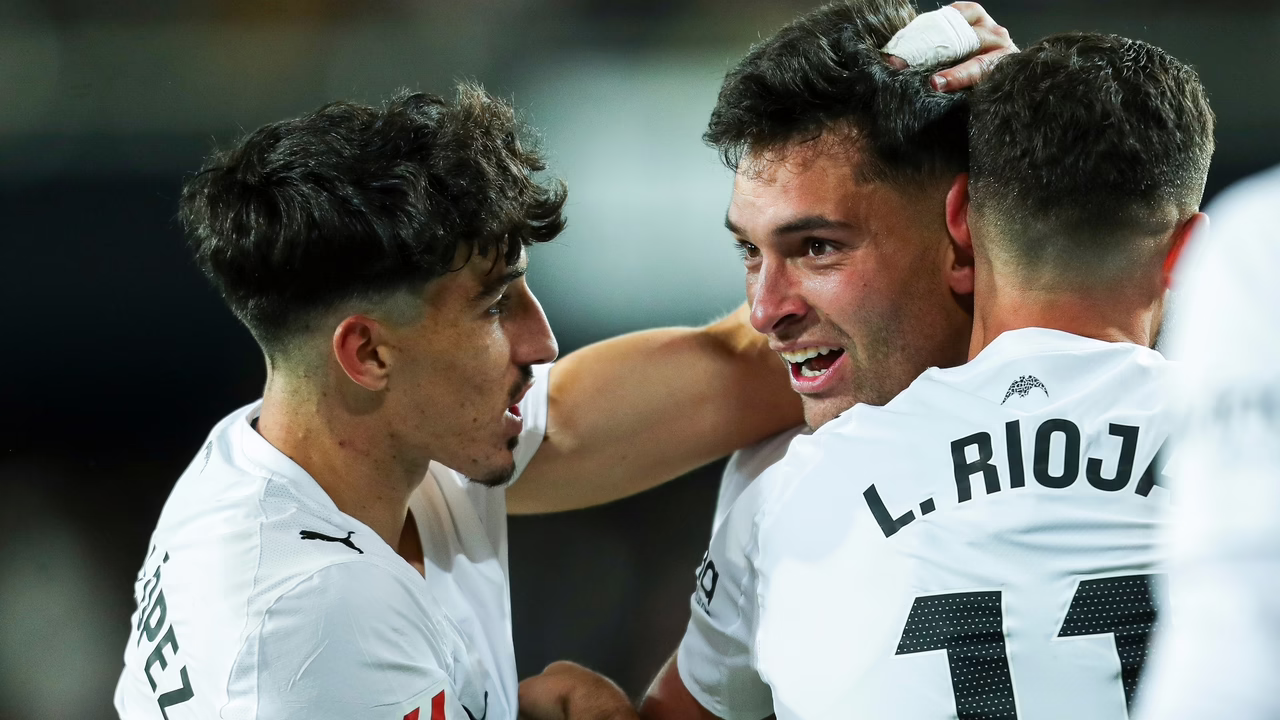 El Valencia incorpora a tres nuevos jugadores.