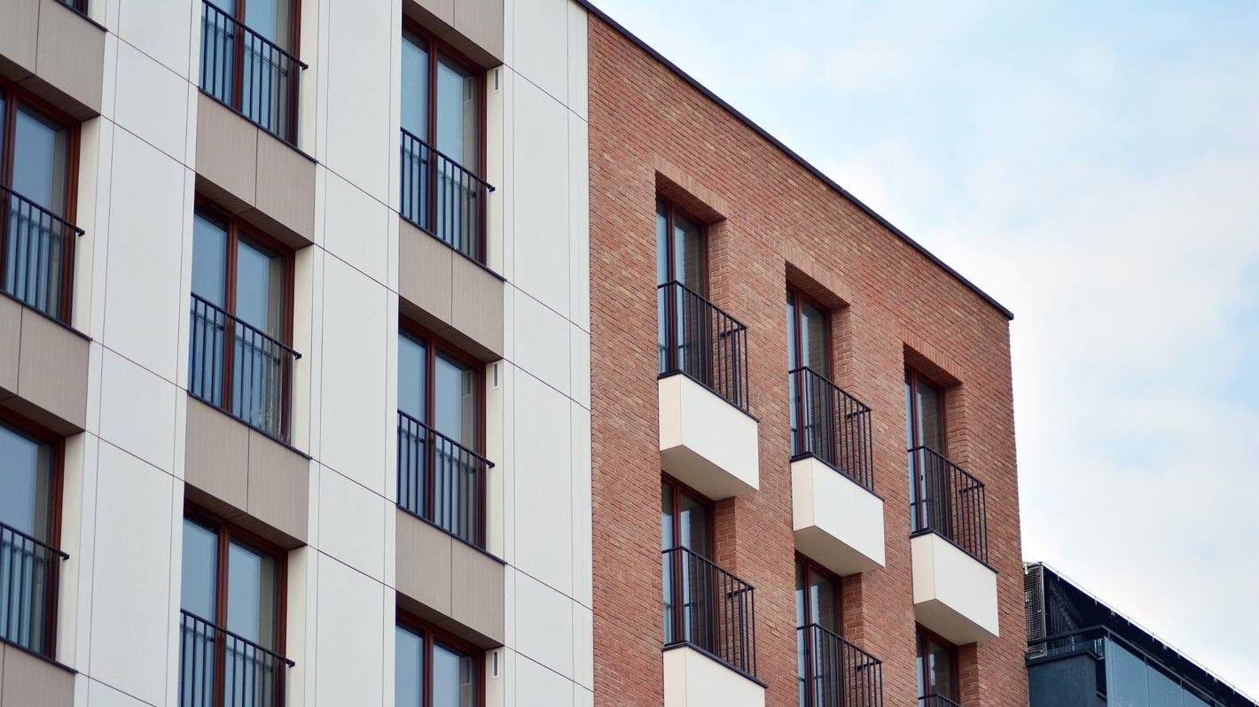 Más Madrid afirma que por cada apartamento turístico clausurado en la capital surgen diez nuevos sin autorización.