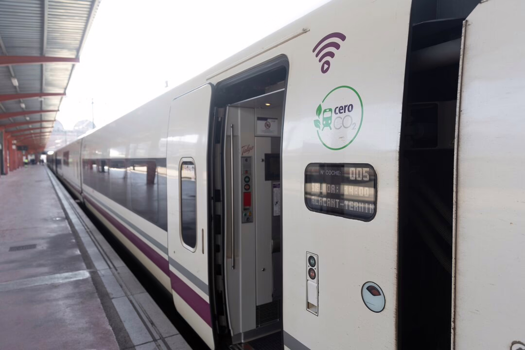 Adif extiende el cierre de la línea Madrid-Zaragoza hasta 2026.