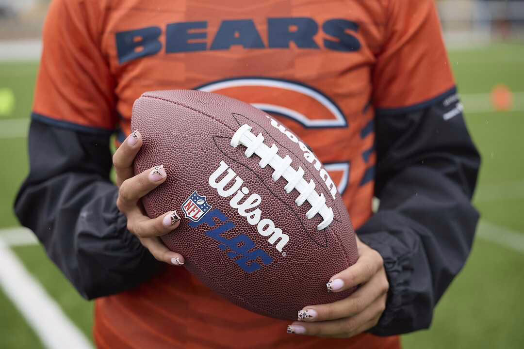 Chicago Bears fomentan el fútbol bandera femenino en España.