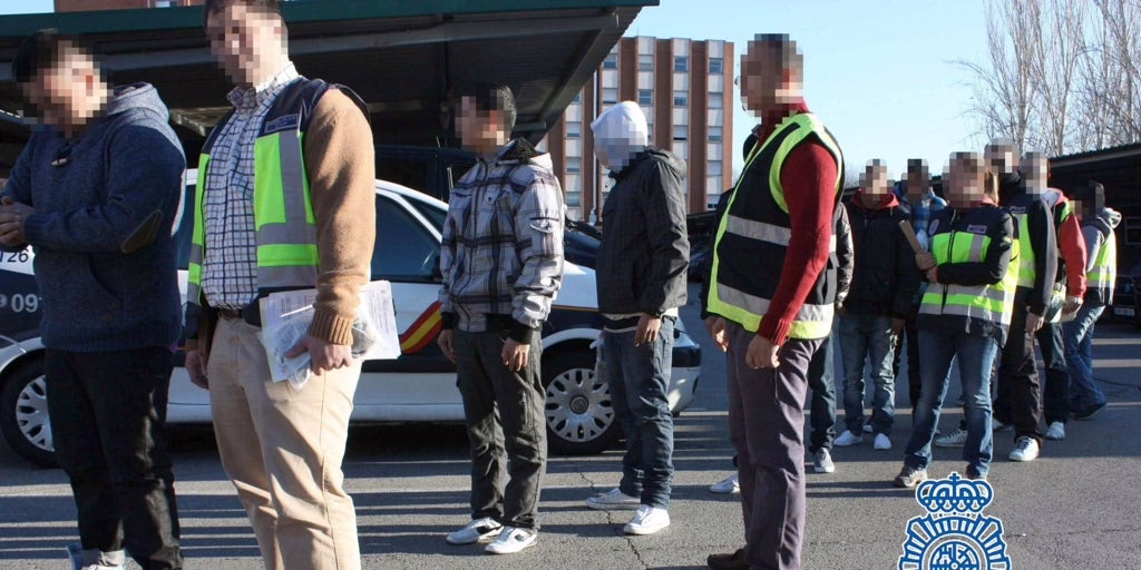 Una agrupación latina planea un ataque contra la policía como venganza por las arrestos.