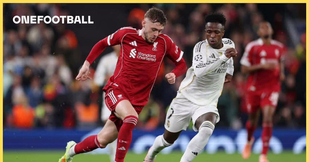 Defensor del Liverpool lanza una broma sobre Vinicius tras la actuación de Bradley con el Real Madrid.