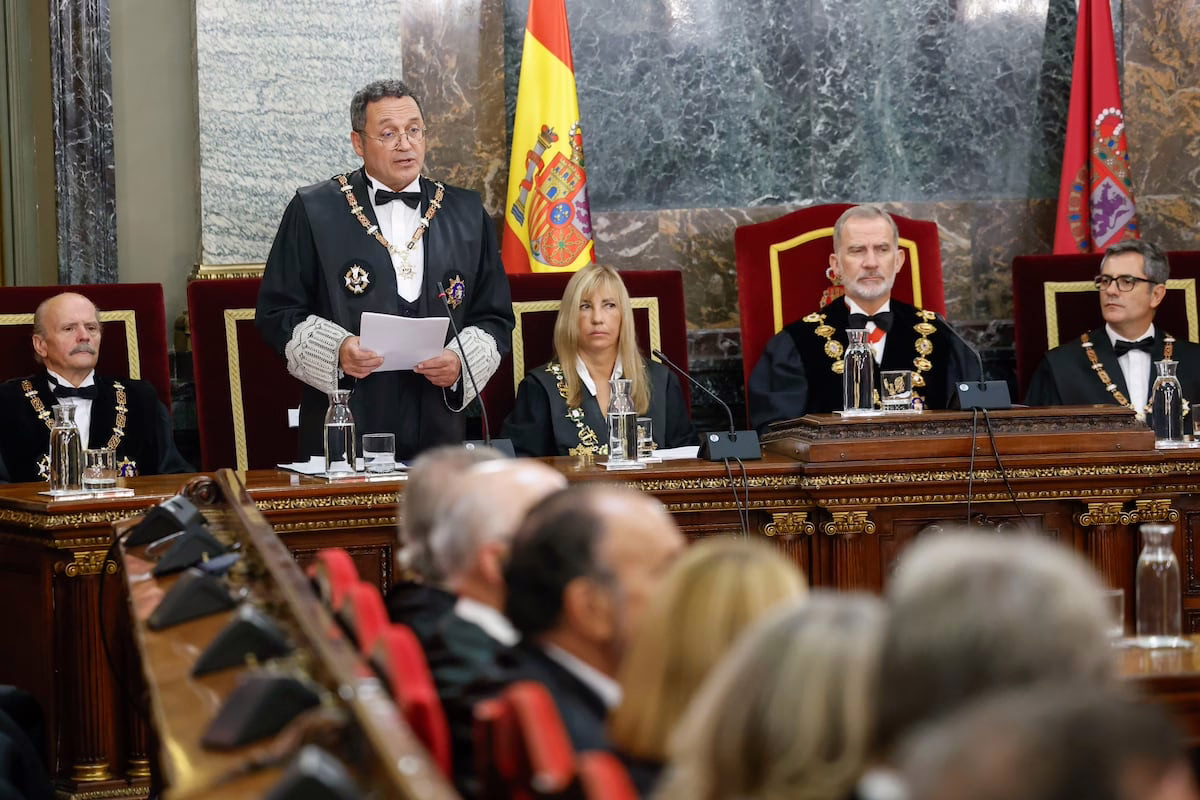 Un proceso histórico: el fiscal general del Estado se enfrenta a cargos en el banquillo | España