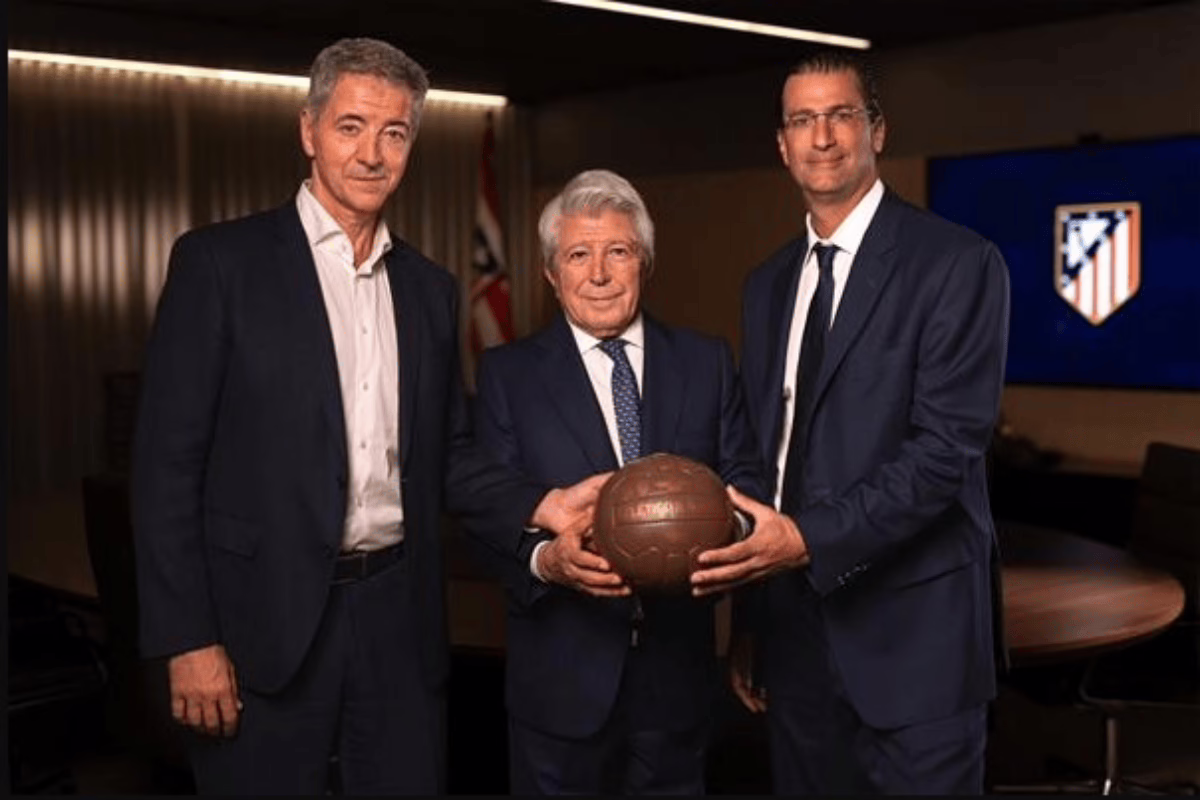 Apollo Sports Capital adquiere la mayoría accionarial del Atlético de Madrid.