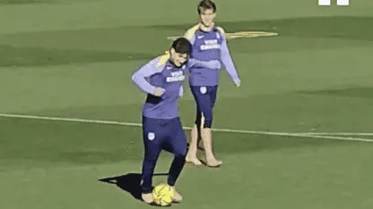 El insólito método del Cholo: el plantel del Atlético entrenó descalzo tras vencer al Inter