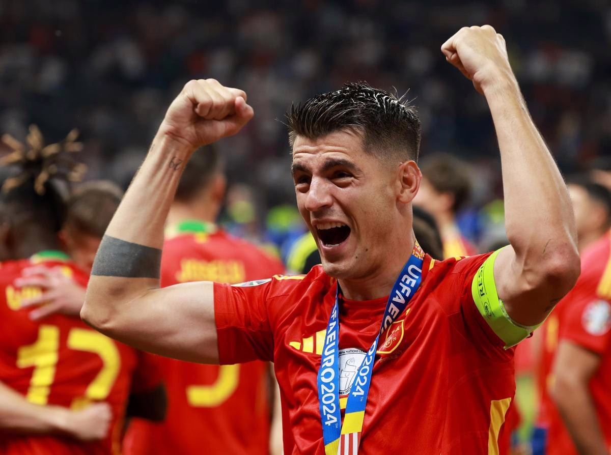 Cesc defiende a Morata | AAAJ