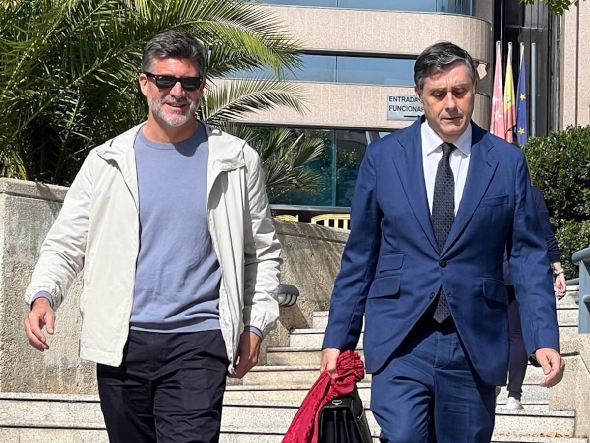 Toño Sanchís recibe una pena de dos años de prisión por robar más de 400.000 euros de Belén Esteban | Gente