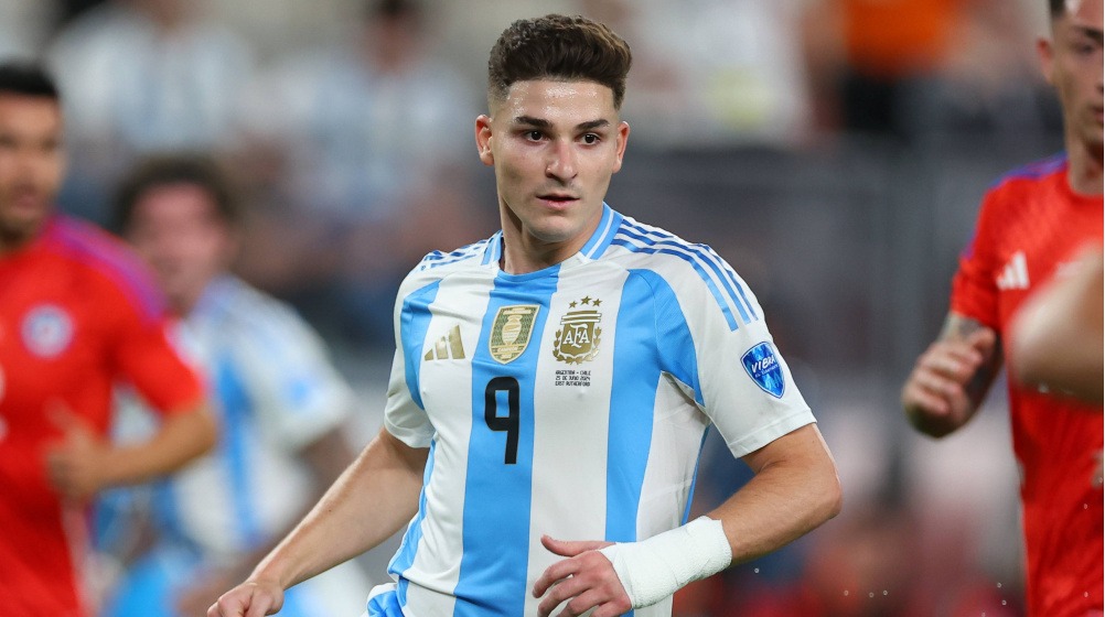 El Barcelona se olvida de Julián Álvarez