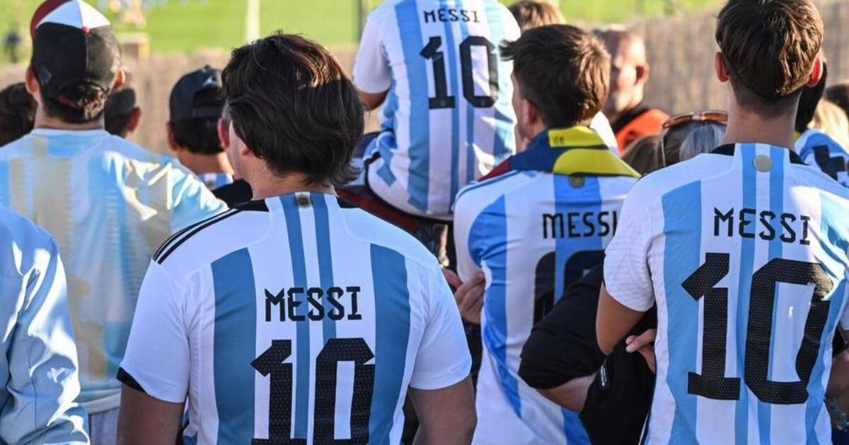 Una multitud de seguidores de la Selección Argentina llegó a Alicante para apoyar a los jugadores – La 100