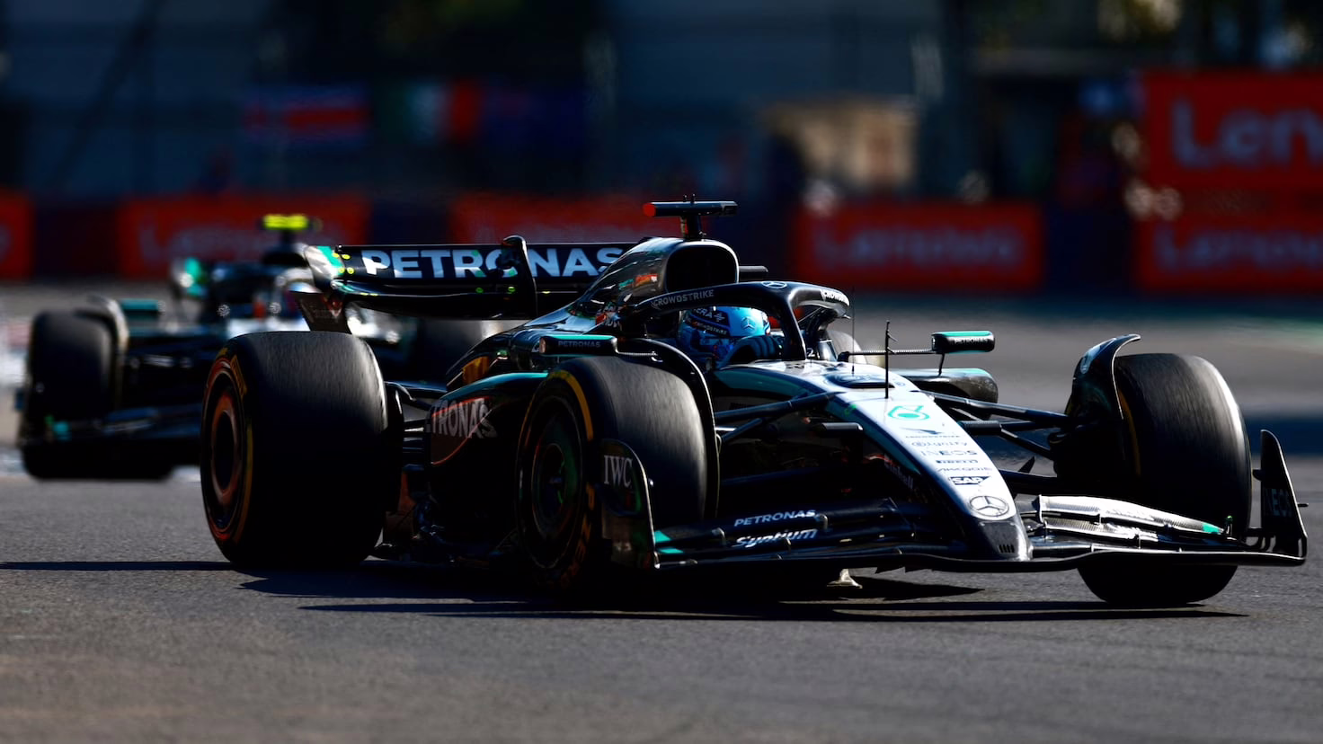 Mercedes tiene un enfrentamiento con Ferrari.
