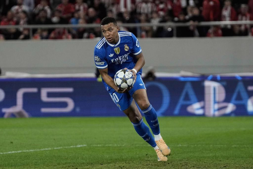 Mbappé anota un hat-trick en solo siete minutos en el partido de Champions del Real Madrid contra el Olympiakos – Boston Herald.