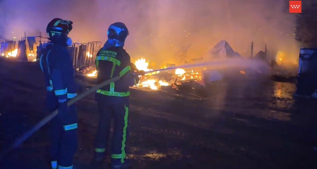 Un fuego destruye 13 viviendas en Leganés, 10 de ellas ocupadas | Noticias de Madrid