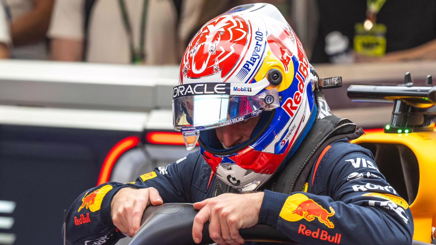 Verstappen se encuentra en un aprieto.