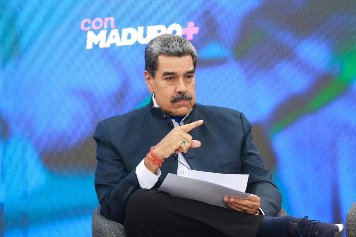 Maduro busca motivar a sus seguidores momentos antes de una marcha chavista: “No lo lograrán, somos imbatibles”.