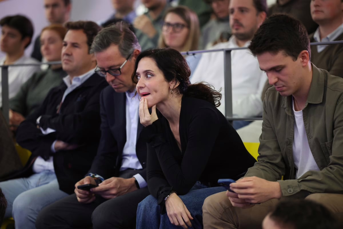 Ayuso reafirma su oposición a Sánchez y decide no establecer el registro de objetores al aborto | Noticias de Madrid